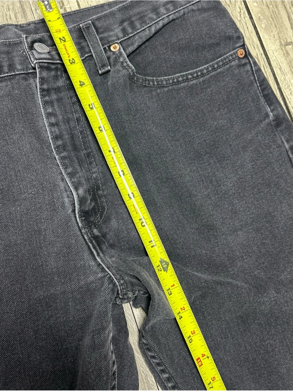 Levis classic black
